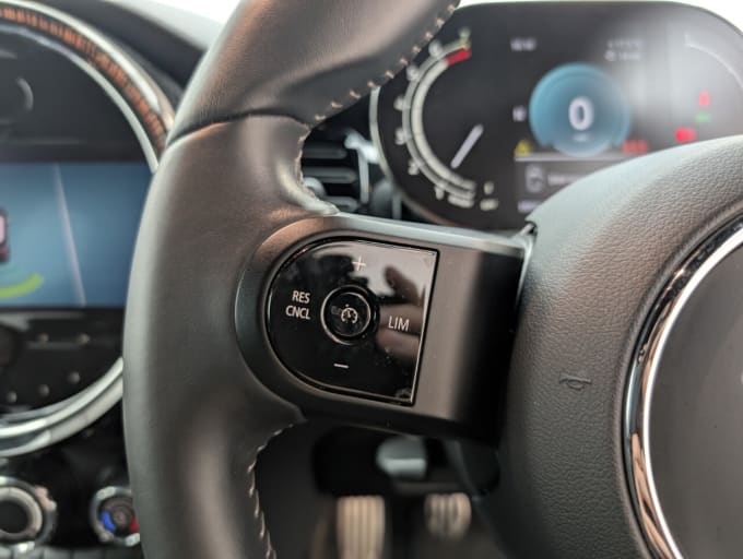 2025 Mini Hatch