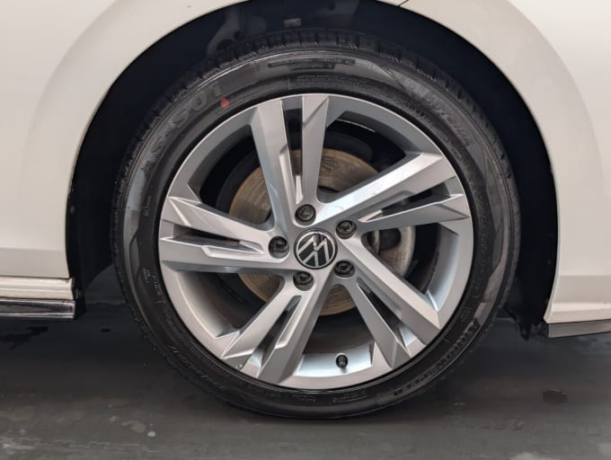2025 Volkswagen Golf