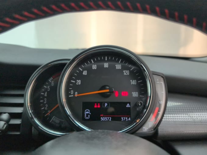 2025 Mini Hatch