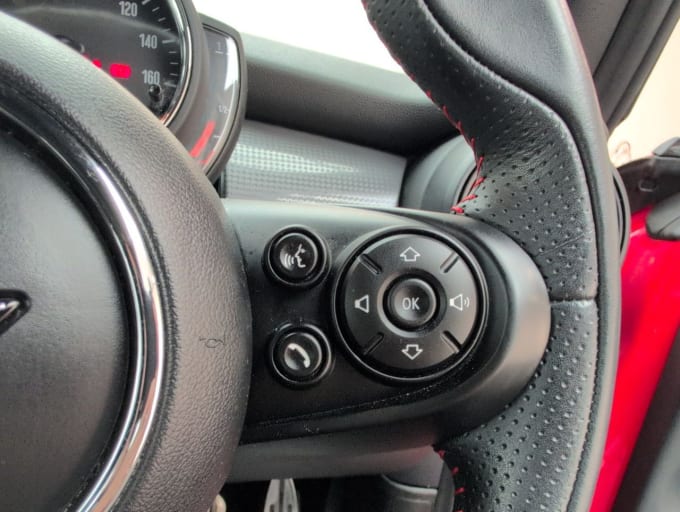 2025 Mini Hatch