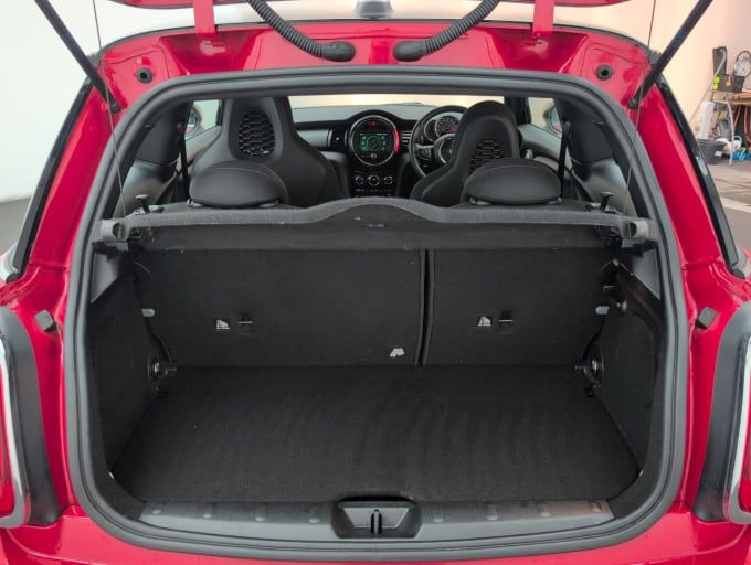 2025 Mini Hatch