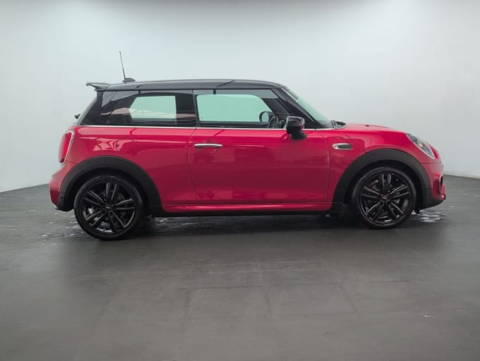 2025 Mini Hatch