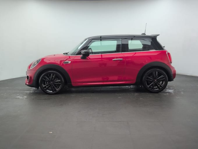2025 Mini Hatch