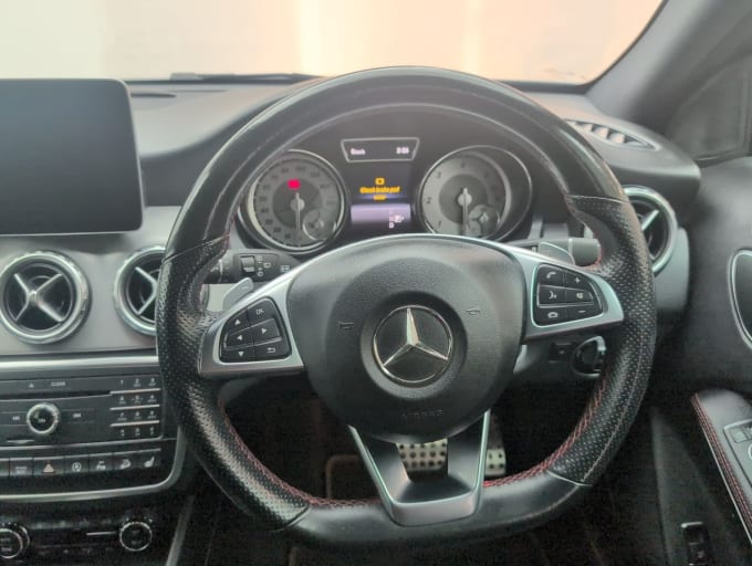 2025 Mercedes-benz 180