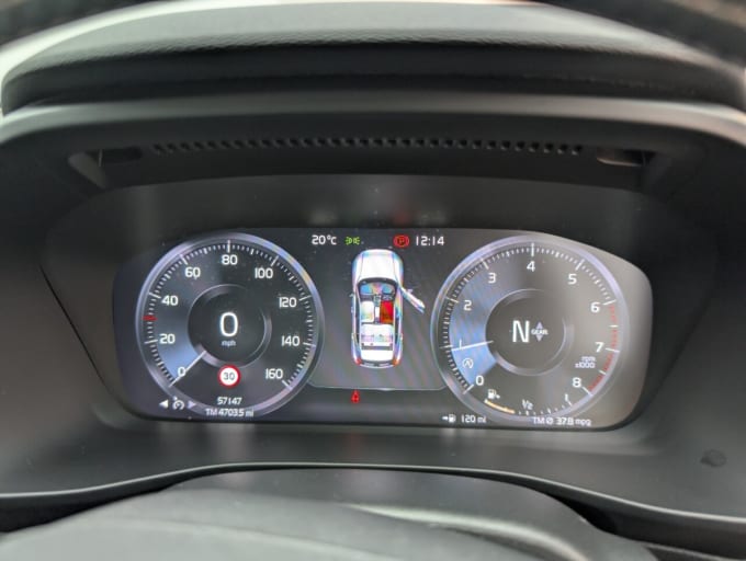 2025 Volvo Xc40