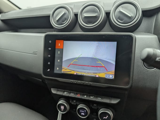 2025 Dacia Duster