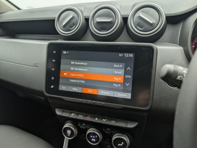 2025 Dacia Duster