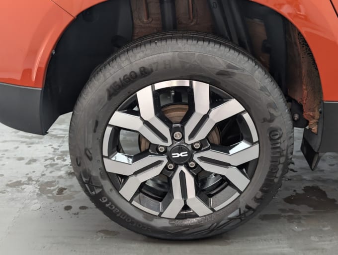 2025 Dacia Duster
