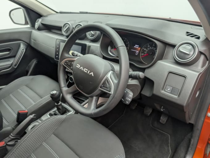 2025 Dacia Duster