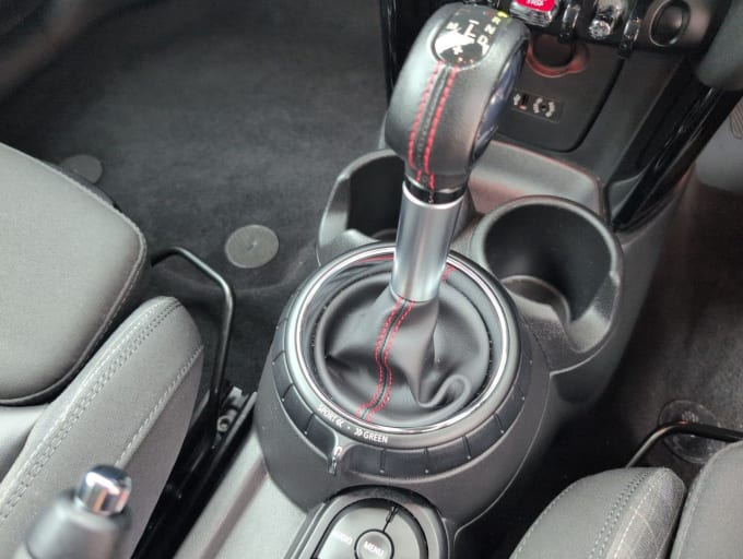2025 Mini Hatch