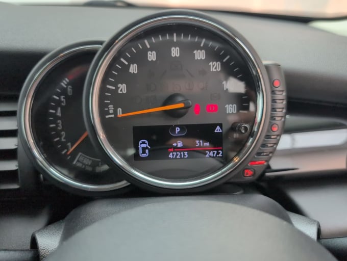 2025 Mini Hatch