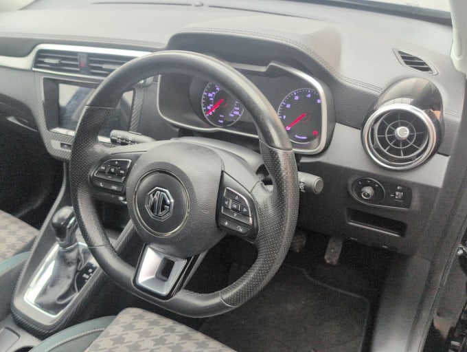 2020 Mg Mg Zs