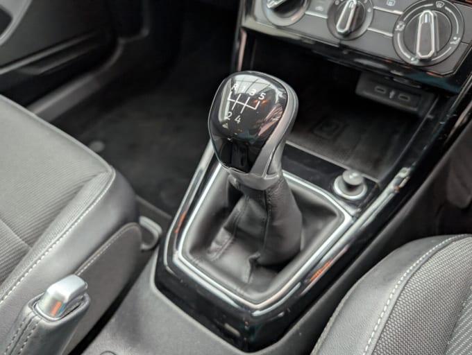 2025 Volkswagen T-cross