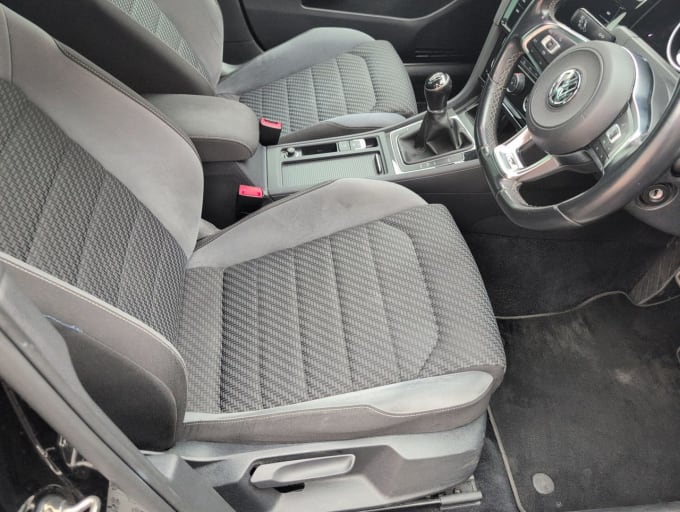 2025 Volkswagen Golf