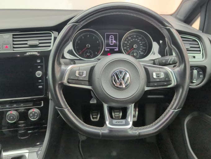 2025 Volkswagen Golf