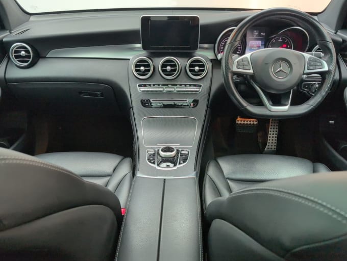 2025 Mercedes-benz Glc