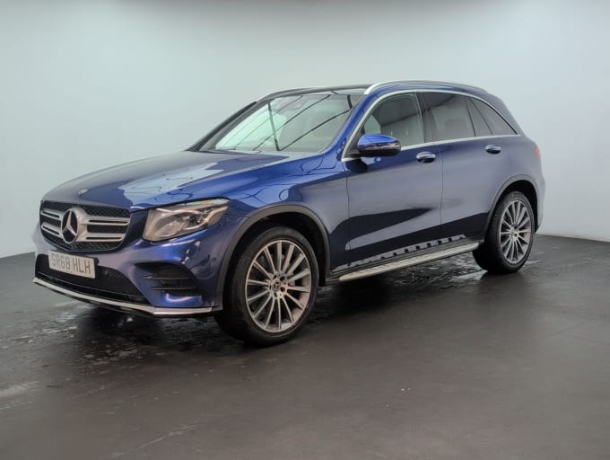 2025 Mercedes-benz Glc