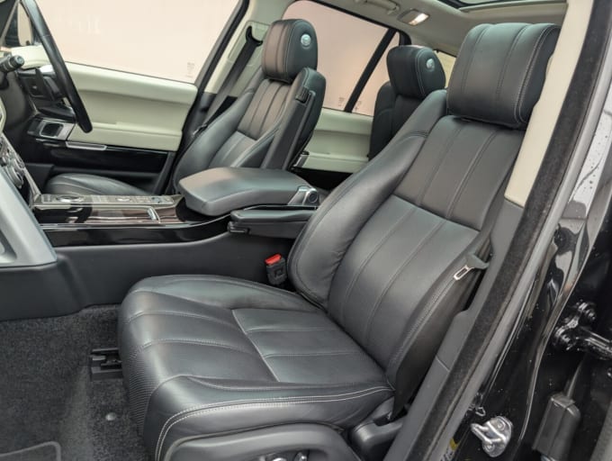 2025 Land Rover Range Rover