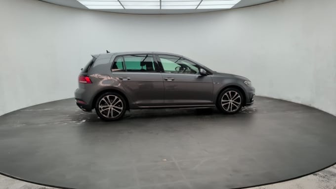 2025 Volkswagen Golf