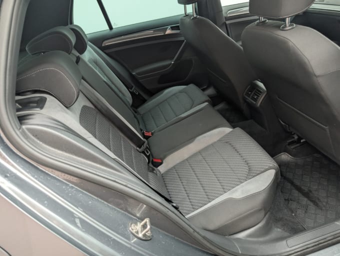 2025 Volkswagen Golf