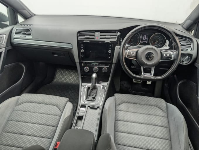2025 Volkswagen Golf