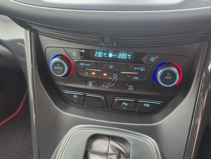 2025 Ford Kuga