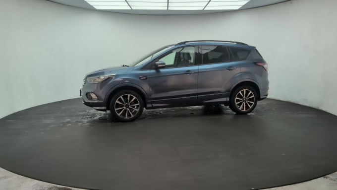 2025 Ford Kuga