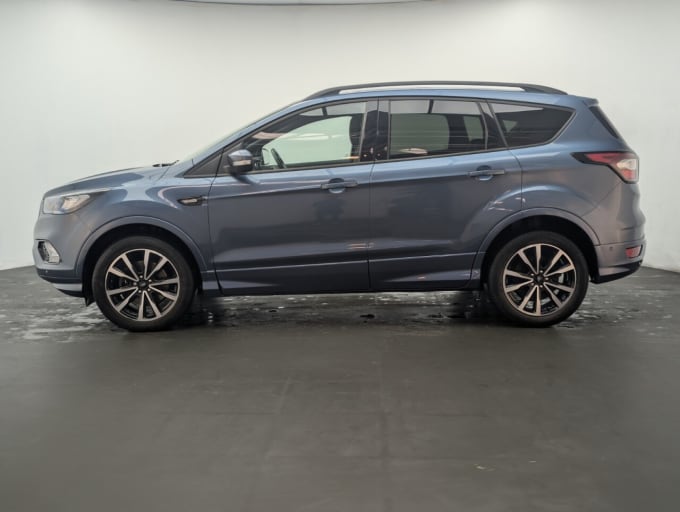 2025 Ford Kuga