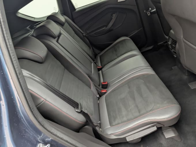 2025 Ford Kuga