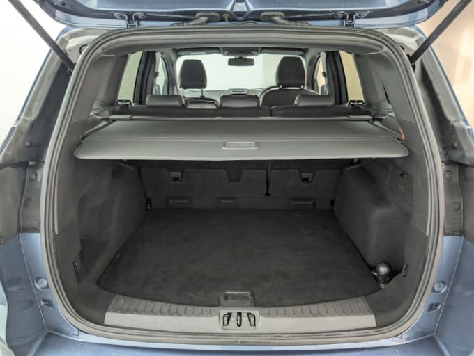 2025 Ford Kuga