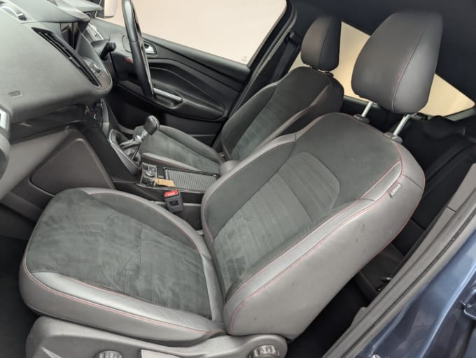 2025 Ford Kuga