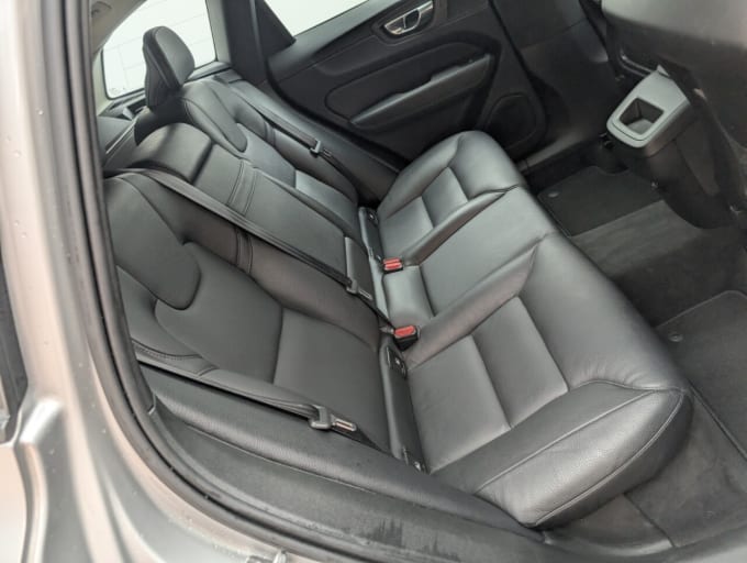 2025 Volvo Xc60