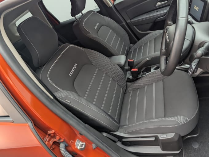 2025 Dacia Duster
