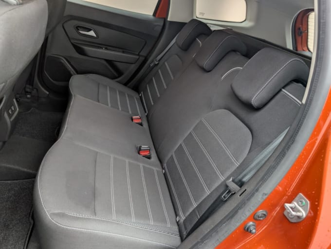 2025 Dacia Duster