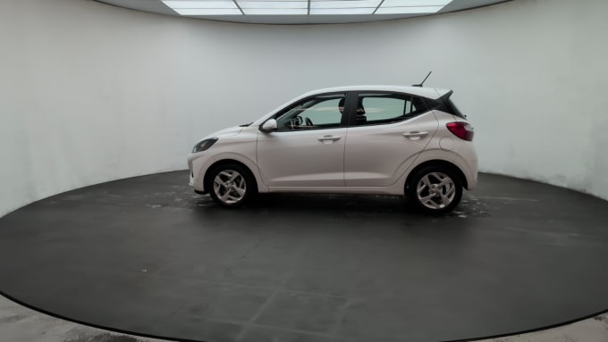 2025 Hyundai I10