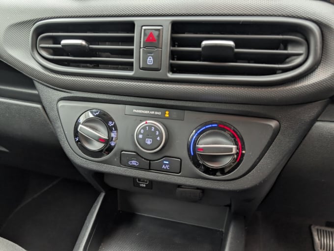 2025 Hyundai I10