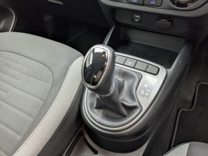 2025 Hyundai I10