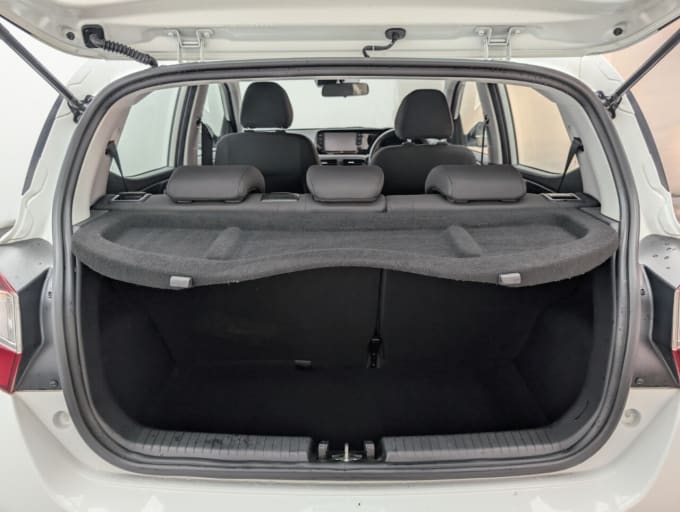 2025 Hyundai I10
