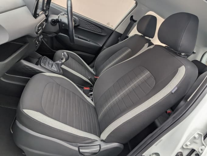 2025 Hyundai I10
