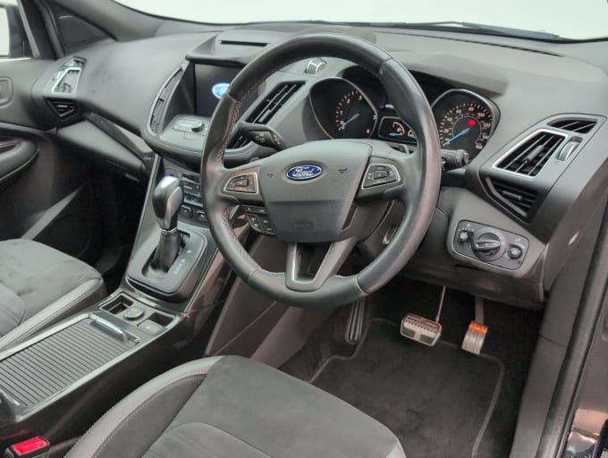 2025 Ford Kuga