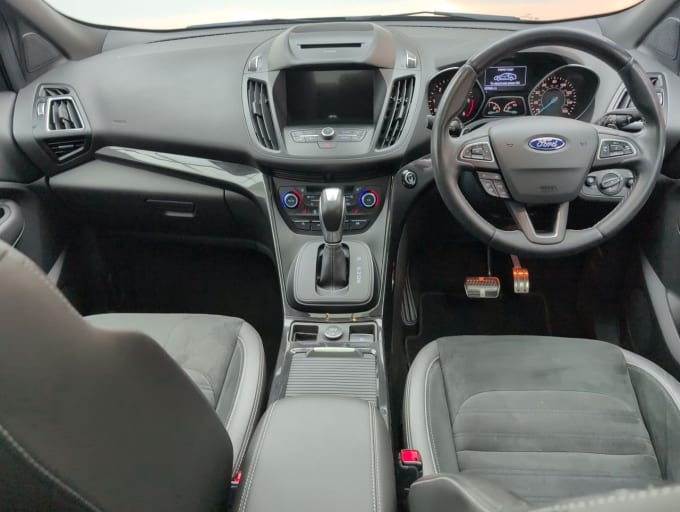 2025 Ford Kuga