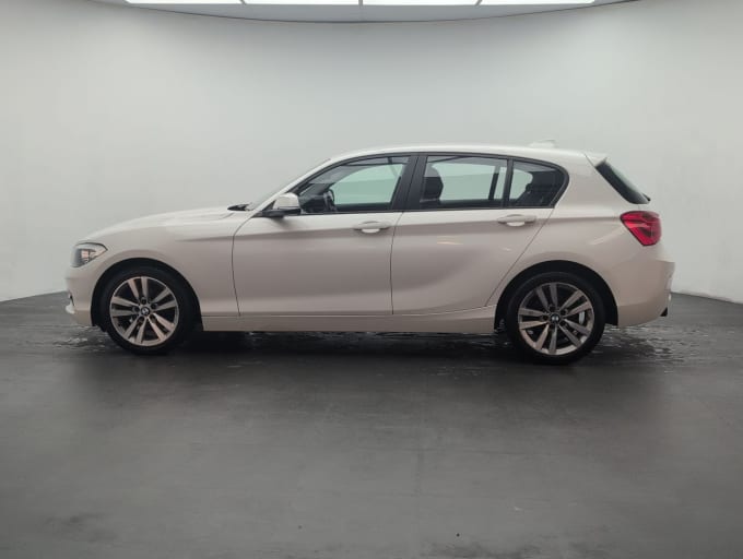 2025 BMW 1 Series