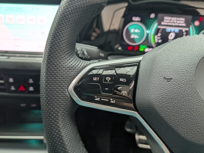 2025 Volkswagen Golf