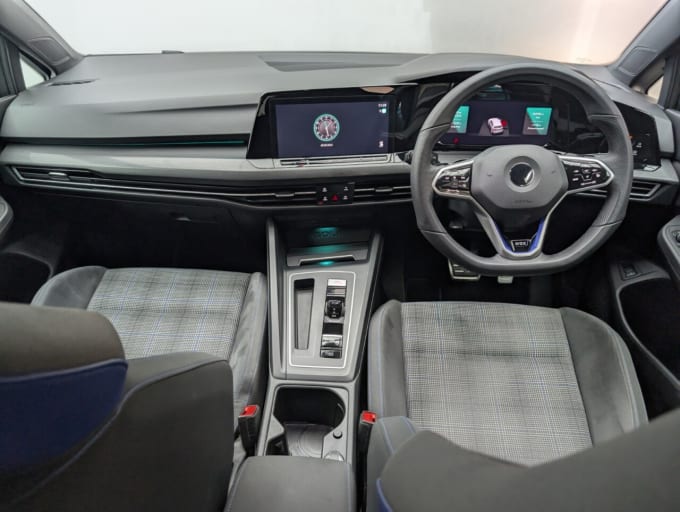 2025 Volkswagen Golf
