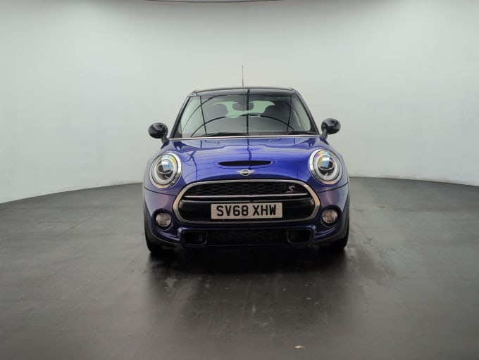 2025 Mini Hatch