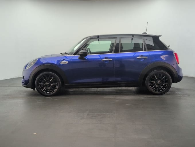 2025 Mini Hatch