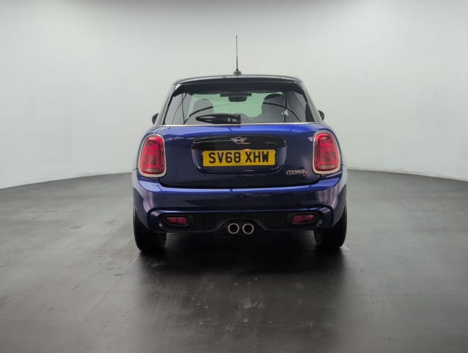2025 Mini Hatch