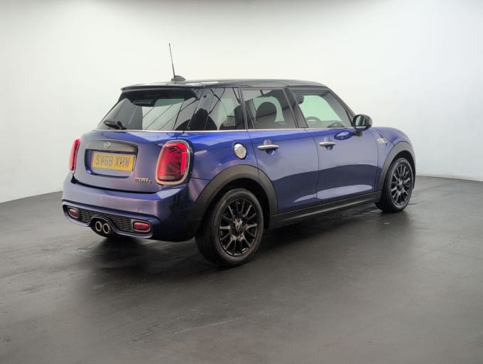 2025 Mini Hatch