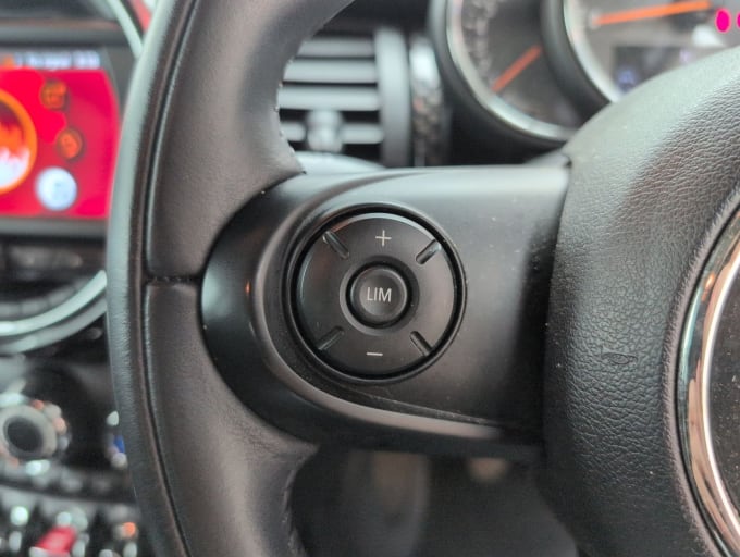 2025 Mini Hatch