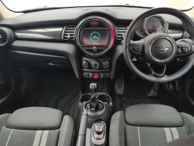 2025 Mini Hatch